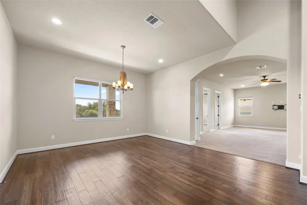 900 Hawthorne Loop Driftwood, TX 78619