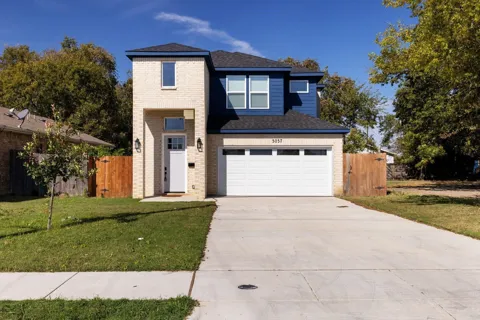 3037 Valentine Street