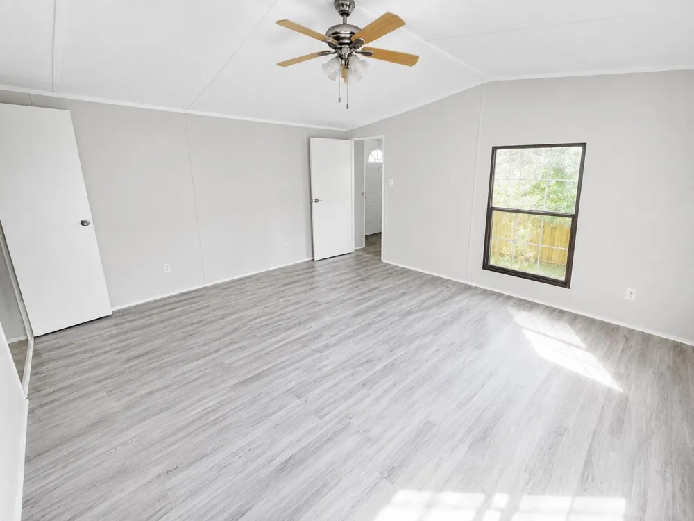 142 Aspen Livingston, TX 77351