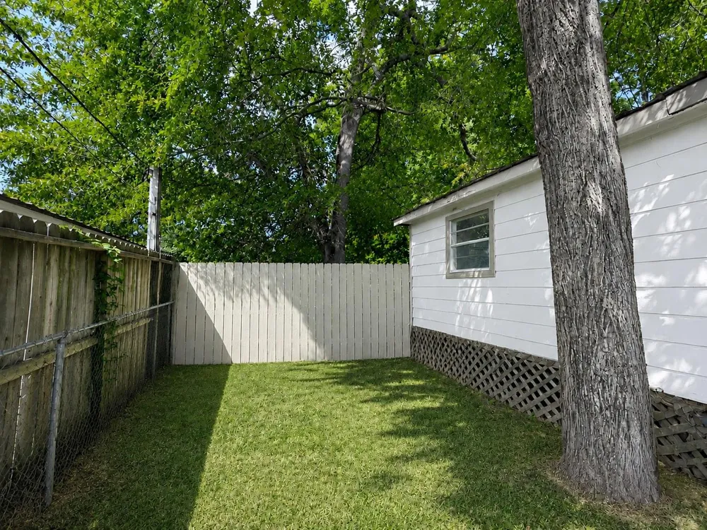 142 Aspen Livingston, TX 77351