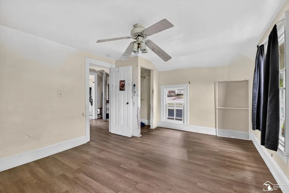503 Dennis Street Adrian City, MI 49221