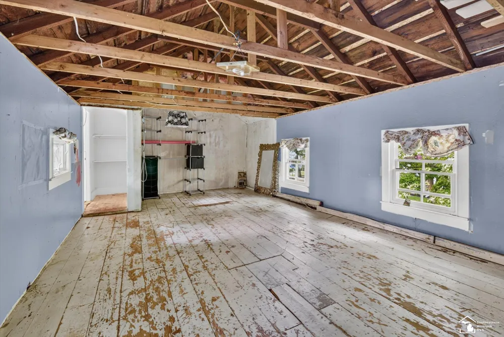 503 Dennis Street Adrian City, MI 49221