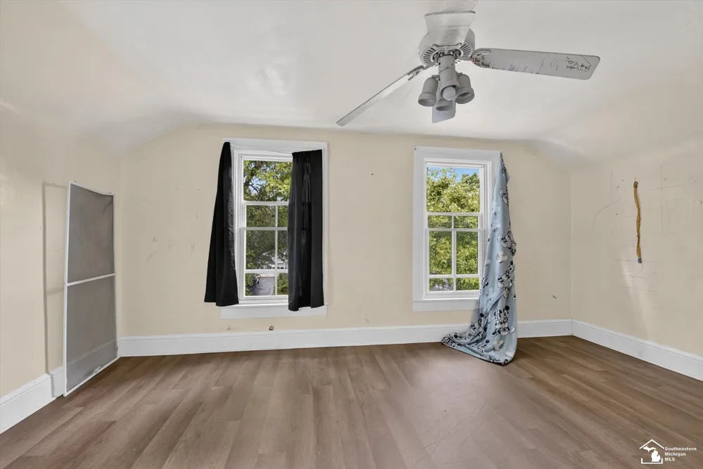 503 Dennis Street Adrian City, MI 49221