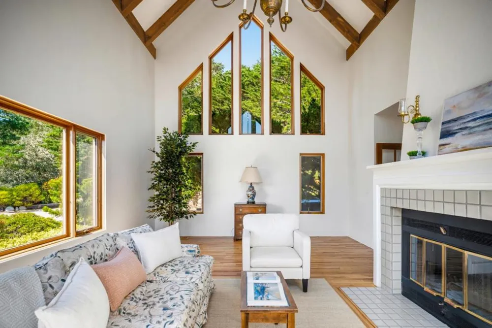23 Mentone Road Carmel, CA 93923