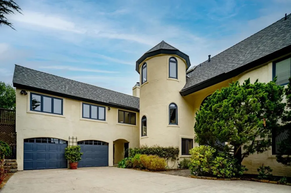 23 Mentone Road Carmel, CA 93923