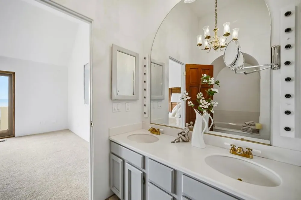 23 Mentone Road Carmel, CA 93923