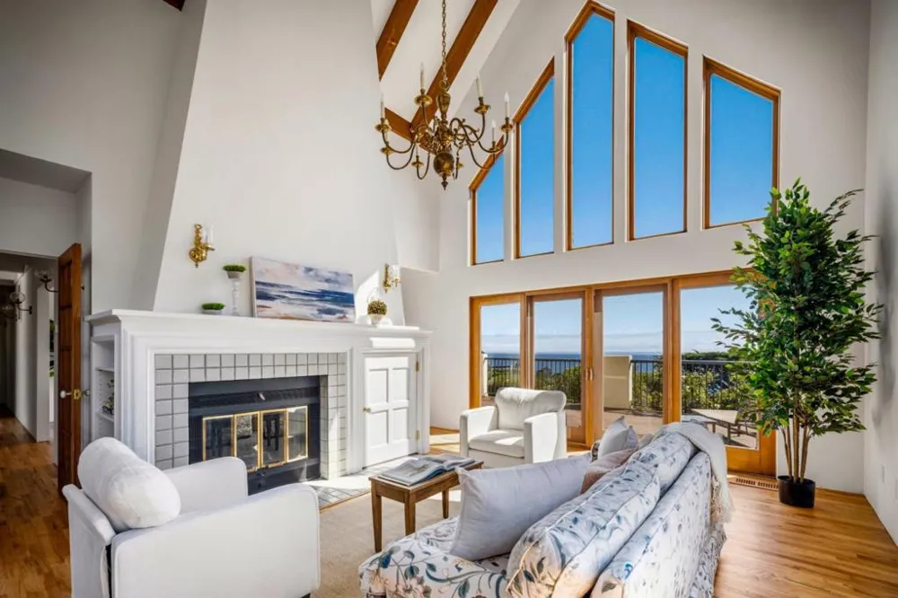 23 Mentone Road Carmel, CA 93923