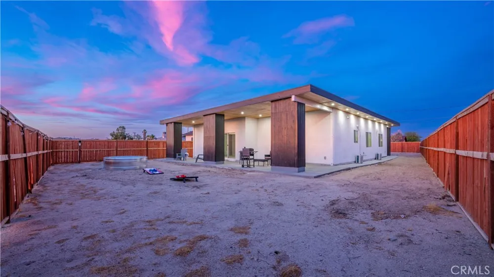 6586 Lupine 29 Palms, CA 92277
