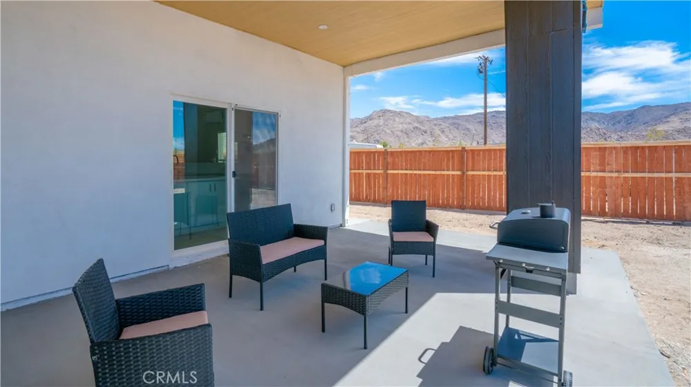 6586 Lupine 29 Palms, CA 92277