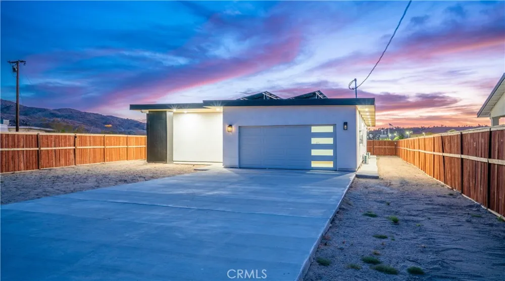 6586 Lupine 29 Palms, CA 92277