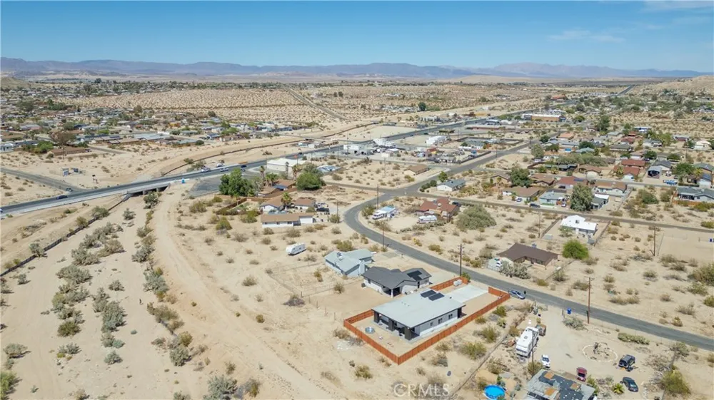 6586 Lupine 29 Palms, CA 92277