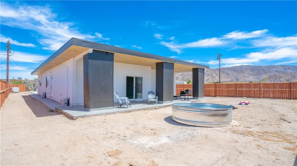 6586 Lupine 29 Palms, CA 92277