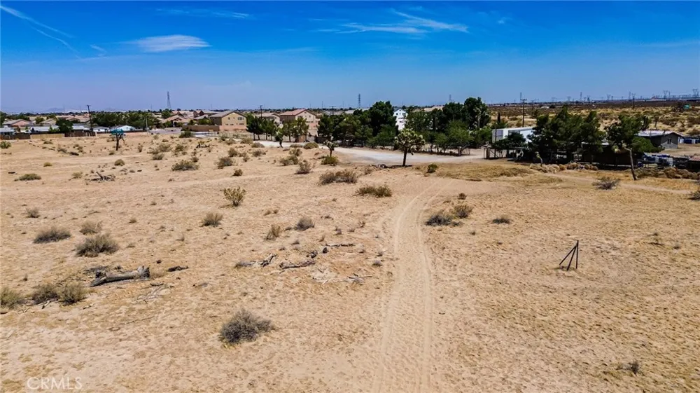 9690 Barcelona Avenue Adelanto, CA 92301