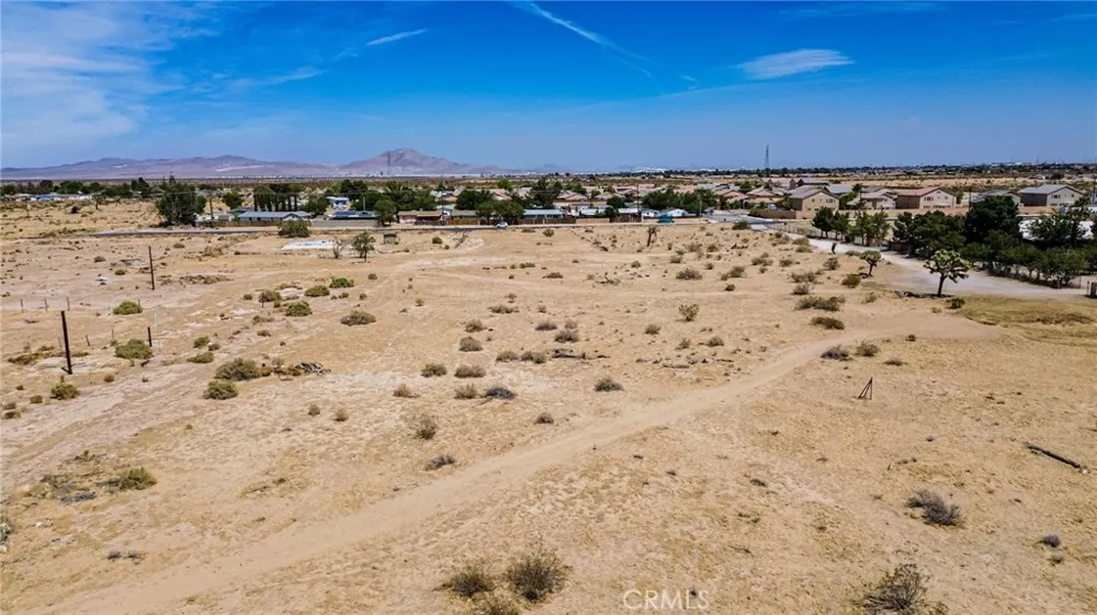 9690 Barcelona Avenue Adelanto, CA 92301