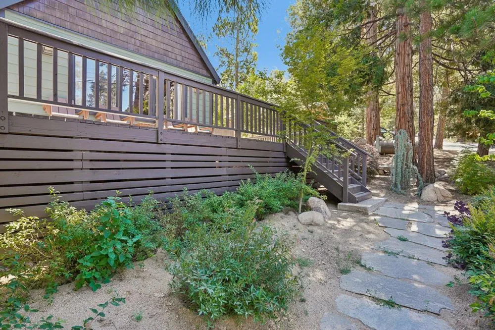 55180 Dickenson Road Idyllwild, CA 92549