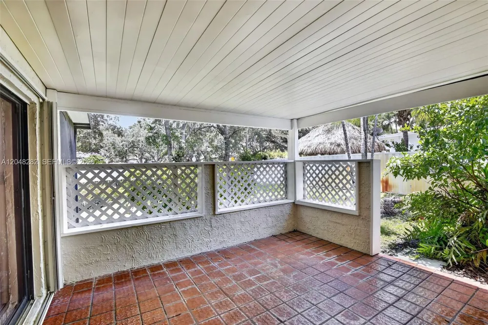 12104 Landing Way Cooper City, FL 33026