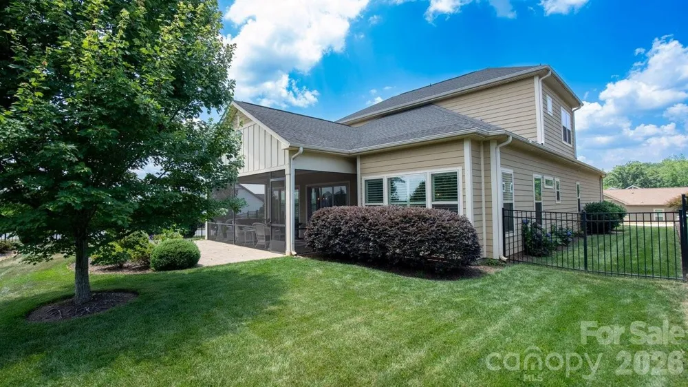 261 Stone Mountain Way Denver, NC 28037