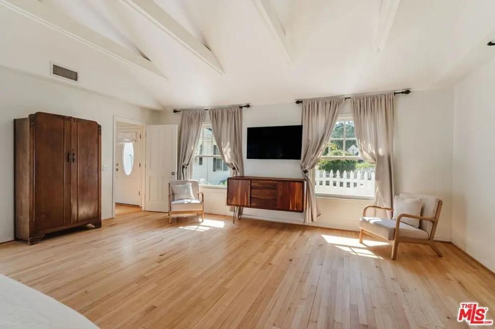 1520 Bonnell Drive Topanga, CA 90290