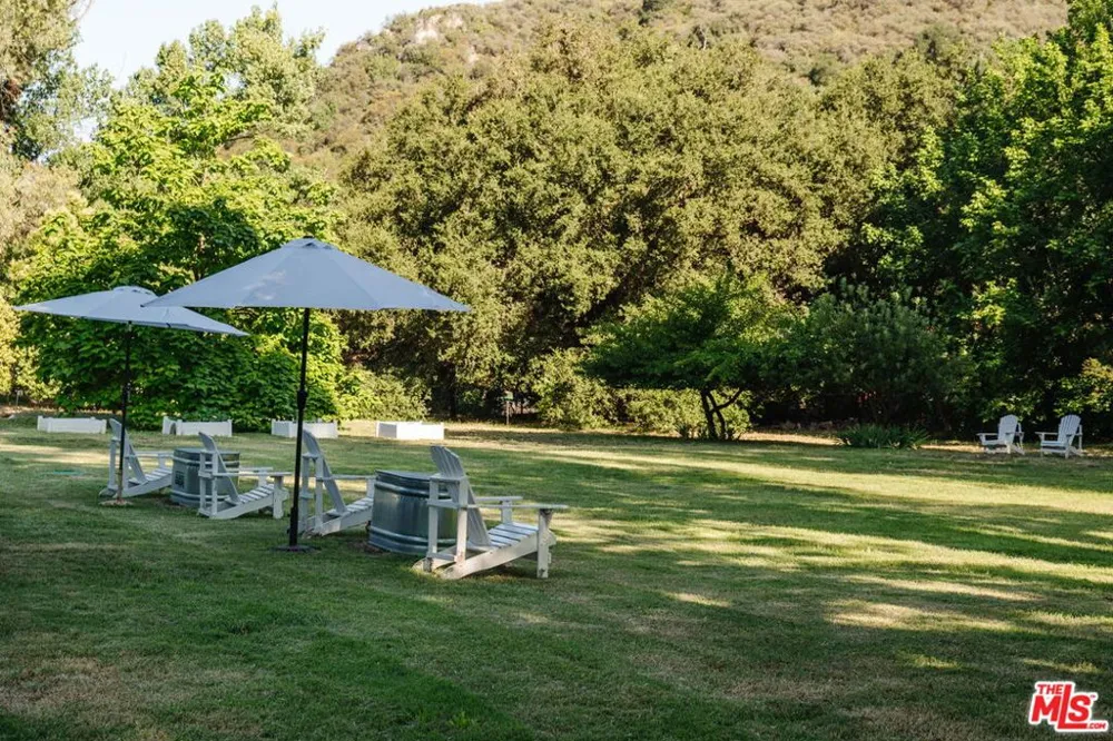 1520 Bonnell Drive Topanga, CA 90290