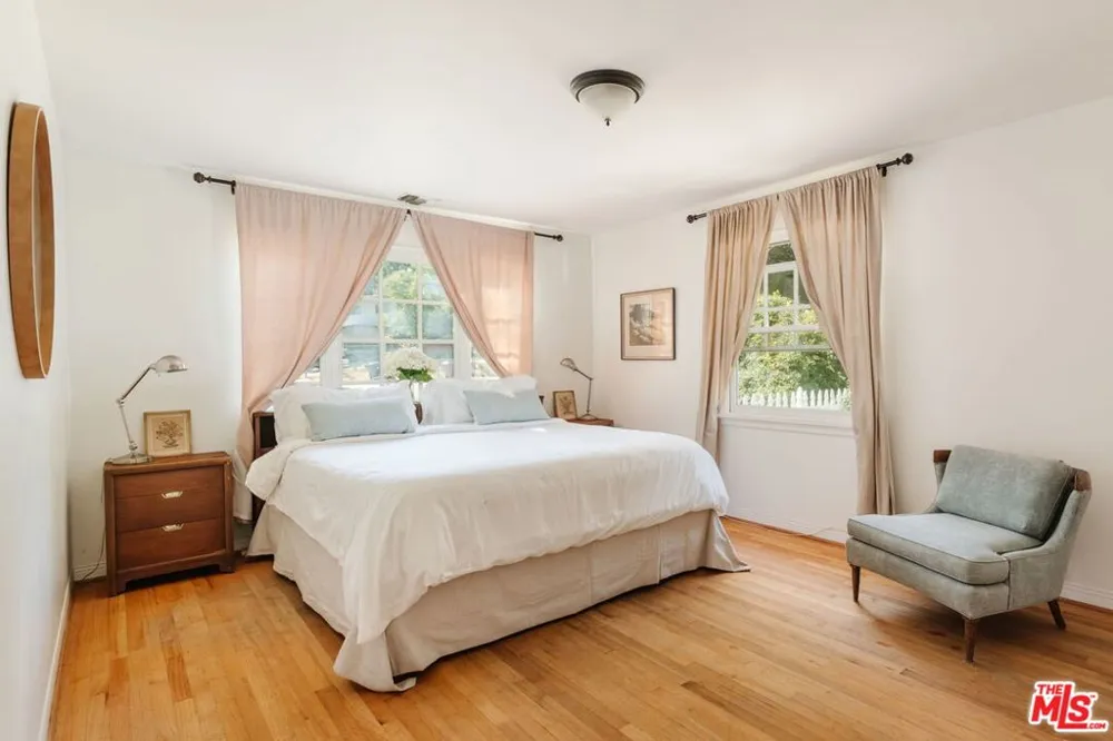 1520 Bonnell Drive Topanga, CA 90290