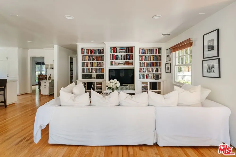 1520 Bonnell Drive Topanga, CA 90290
