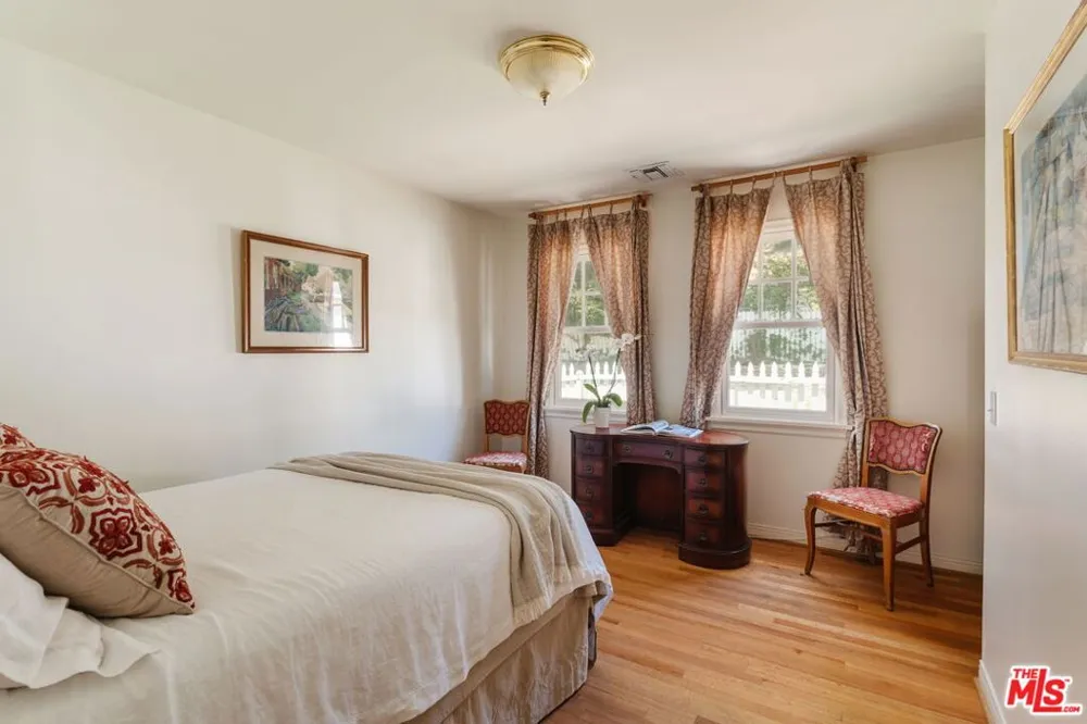 1520 Bonnell Drive Topanga, CA 90290