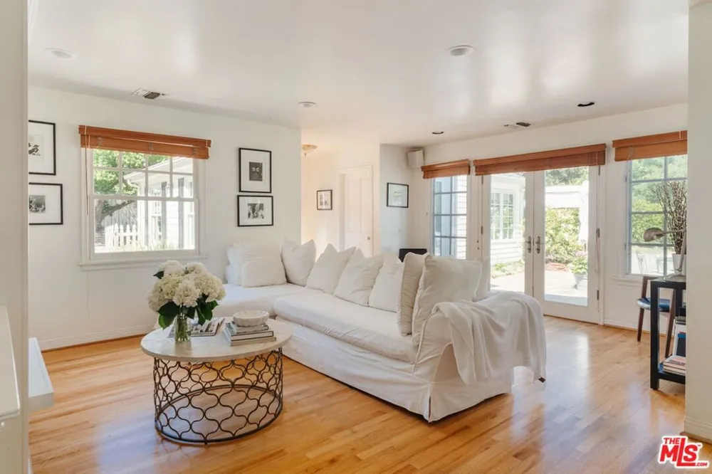 1520 Bonnell Drive Topanga, CA 90290
