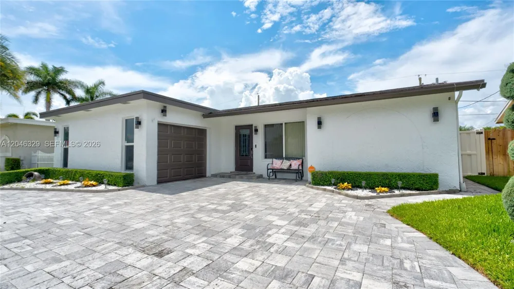 11370 NW 46th Pl Sunrise, FL 33323