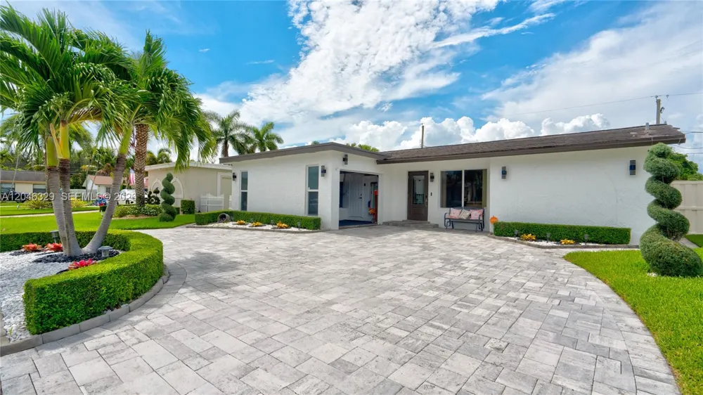 11370 NW 46th Pl Sunrise, FL 33323