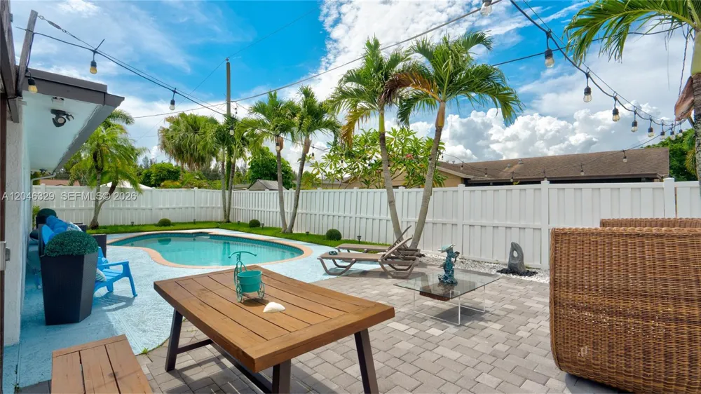 11370 NW 46th Pl Sunrise, FL 33323