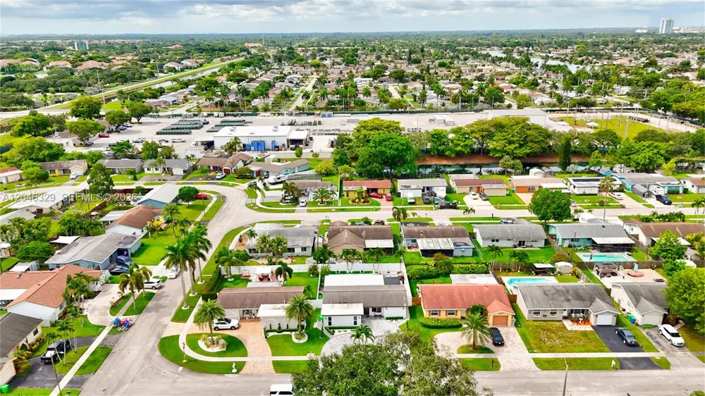 11370 NW 46th Pl Sunrise, FL 33323