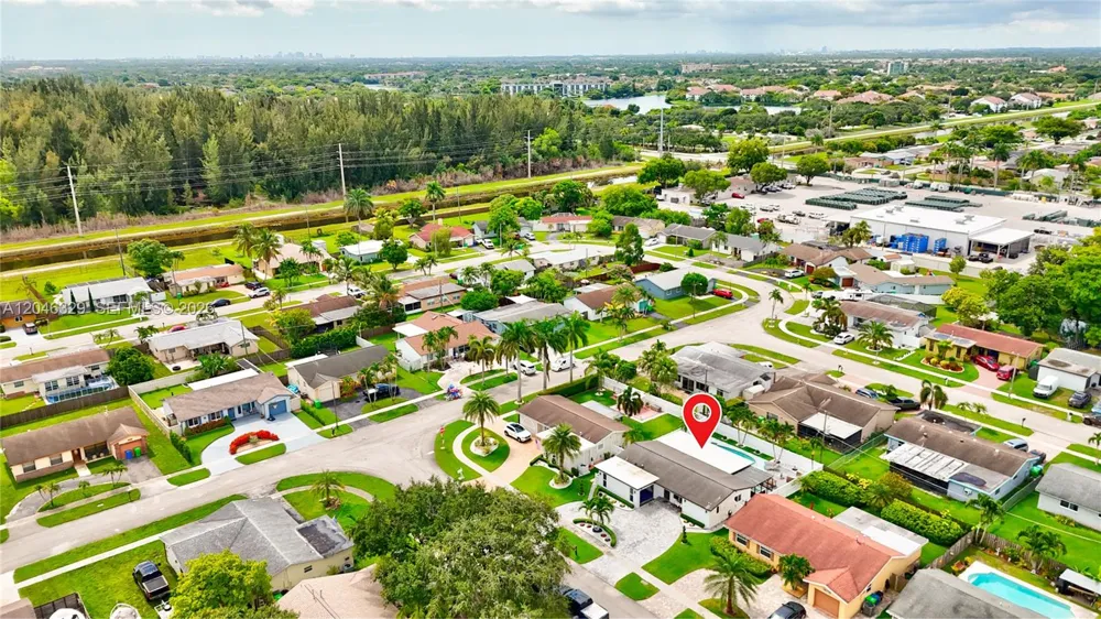 11370 NW 46th Pl Sunrise, FL 33323