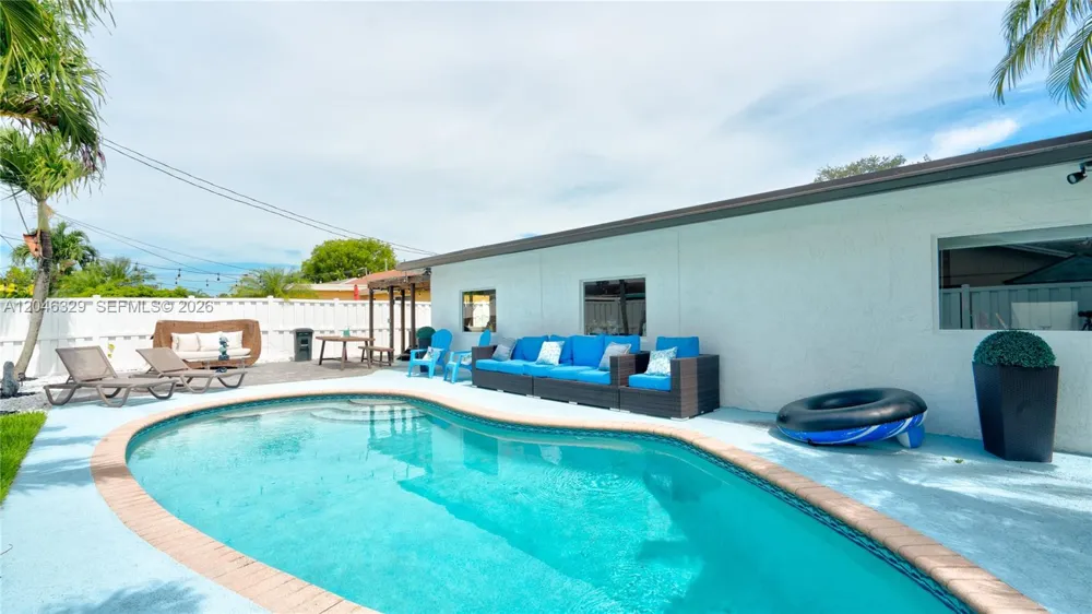 11370 NW 46th Pl Sunrise, FL 33323