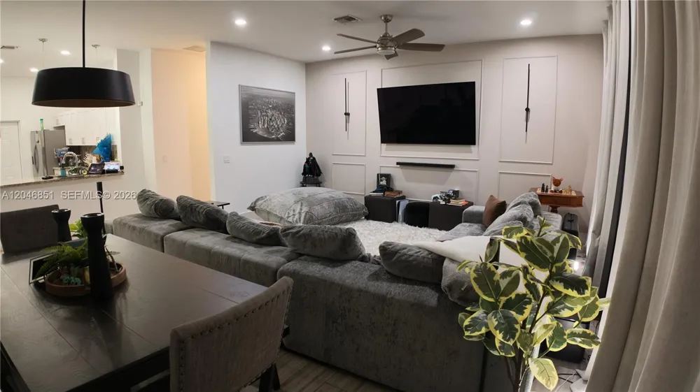 1831 SW 48th Ave West Park, FL 33023