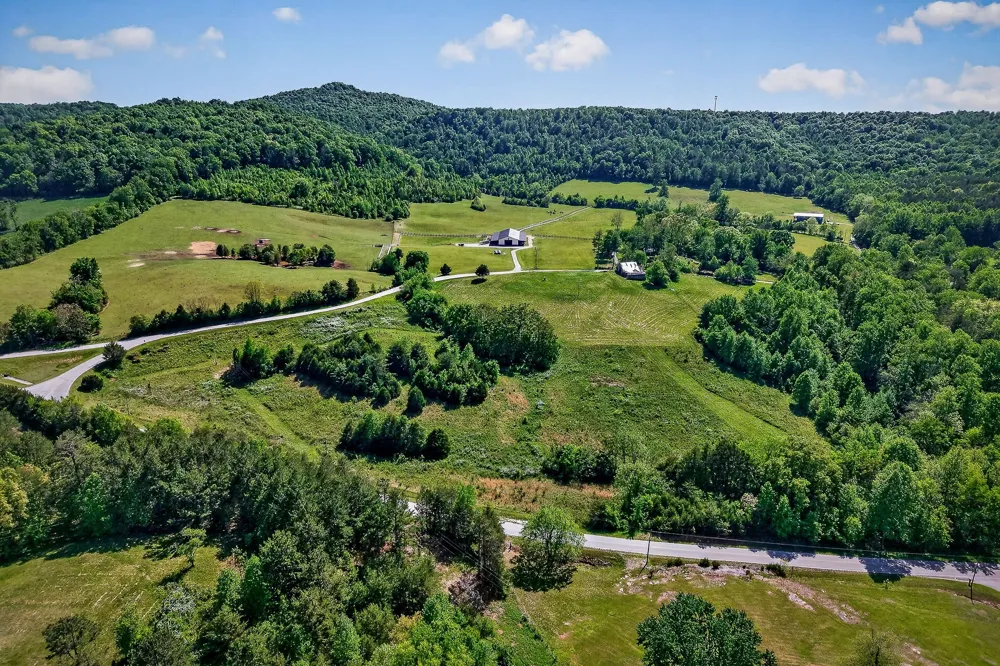 305 Caney Bend Rd Doyle, TN 38559