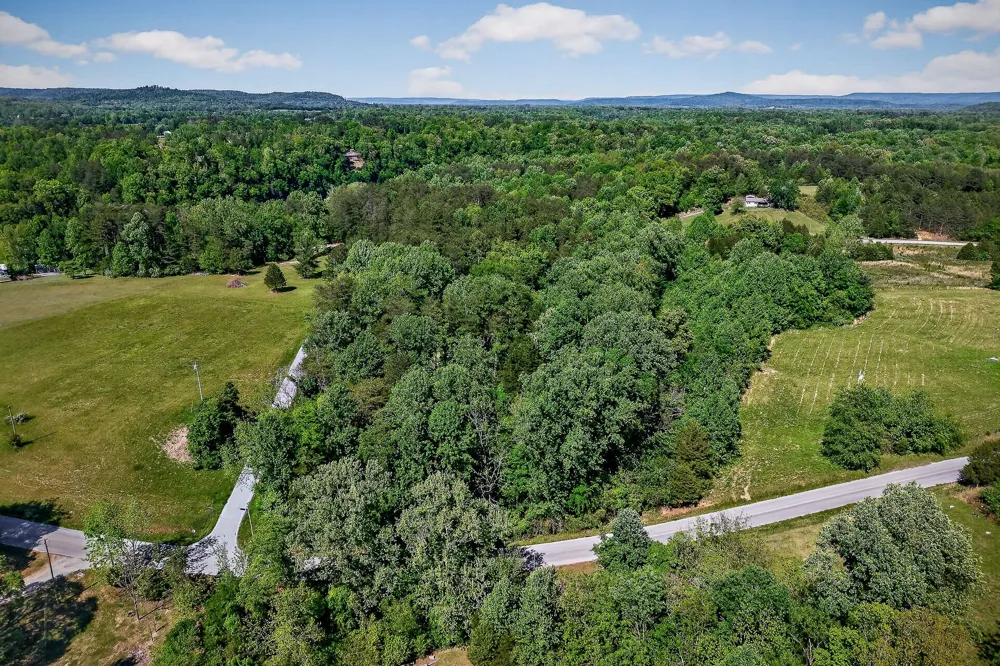 305 Caney Bend Rd Doyle, TN 38559