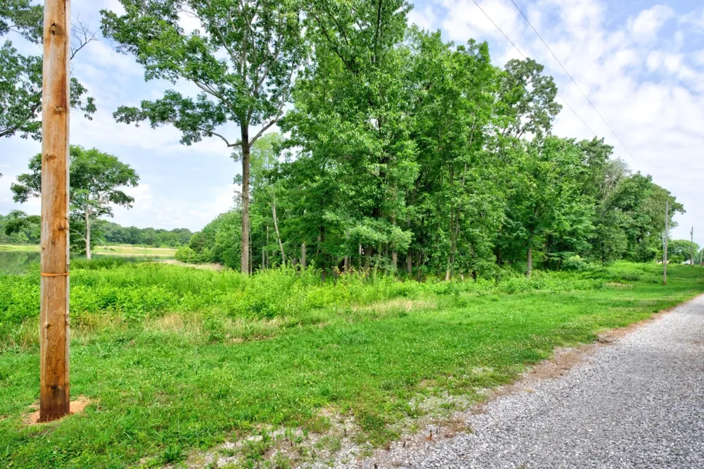 472 Eagle View Ln McMinnville, TN 37110