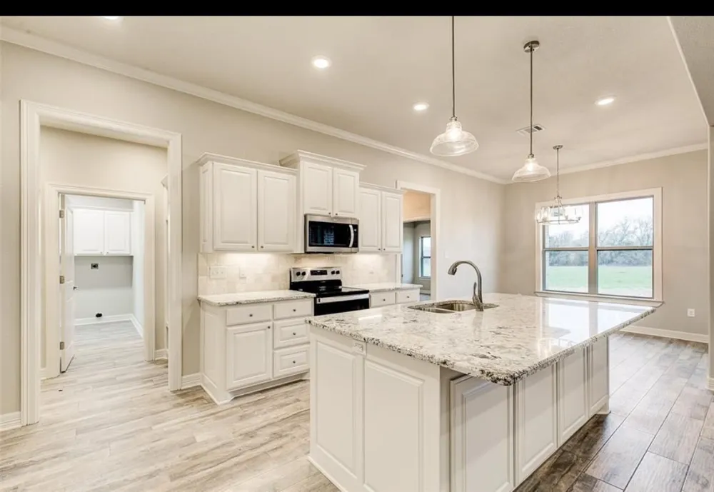 6120 County Road 401 Grandview, TX 76050