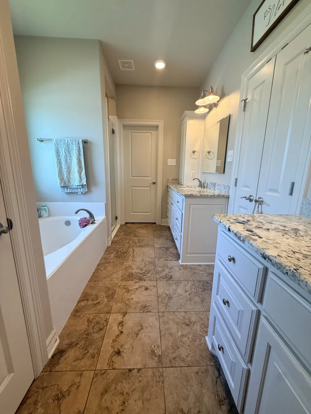 6120 County Road 401 Grandview, TX 76050