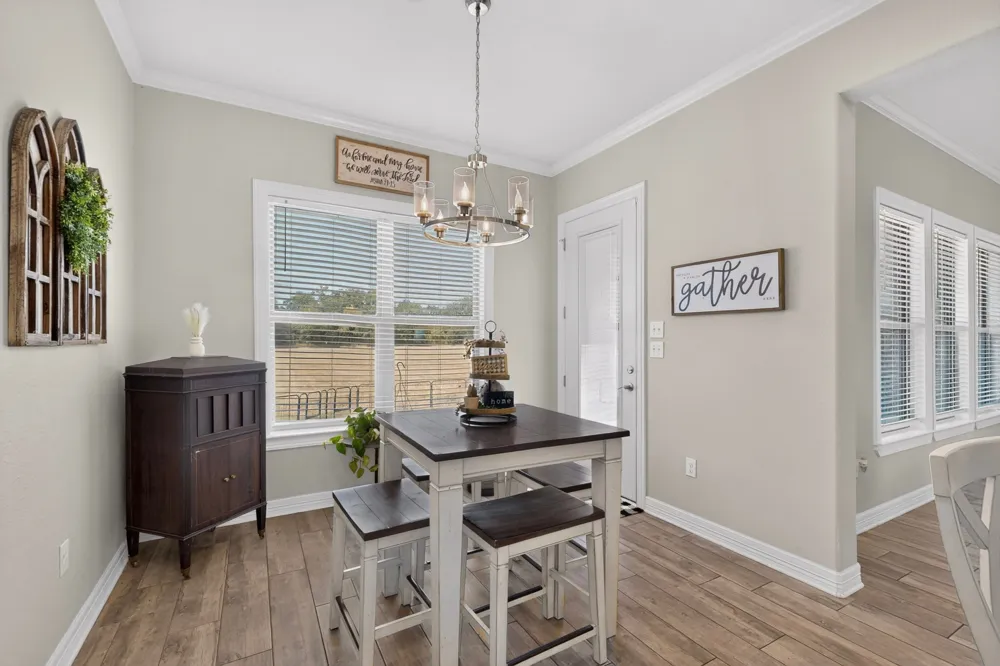 6120 County Road 401 Grandview, TX 76050
