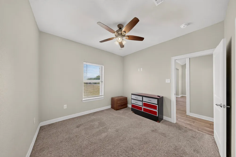 6120 County Road 401 Grandview, TX 76050