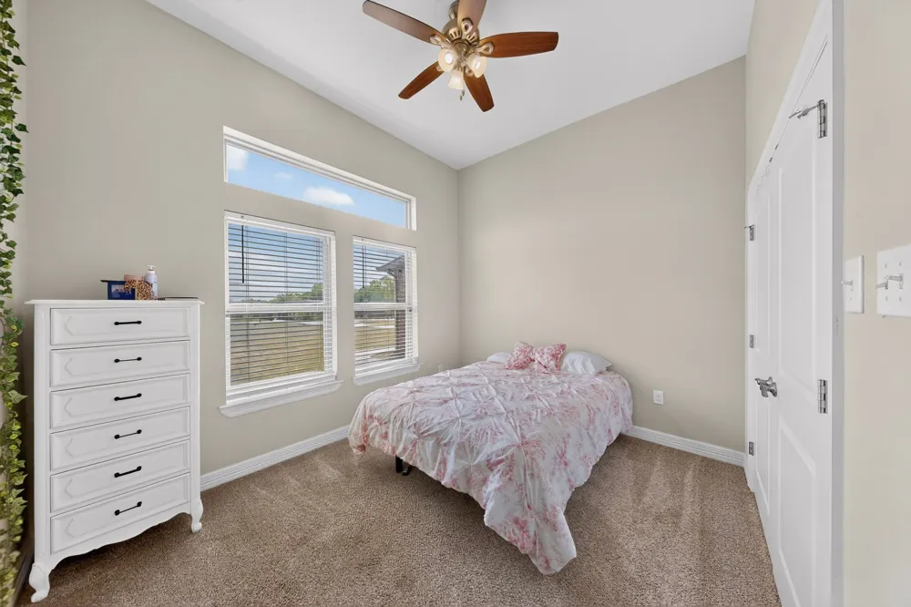 6120 County Road 401 Grandview, TX 76050