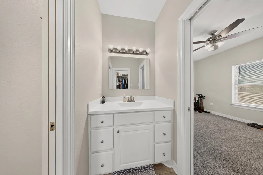 6120 County Road 401 Grandview, TX 76050