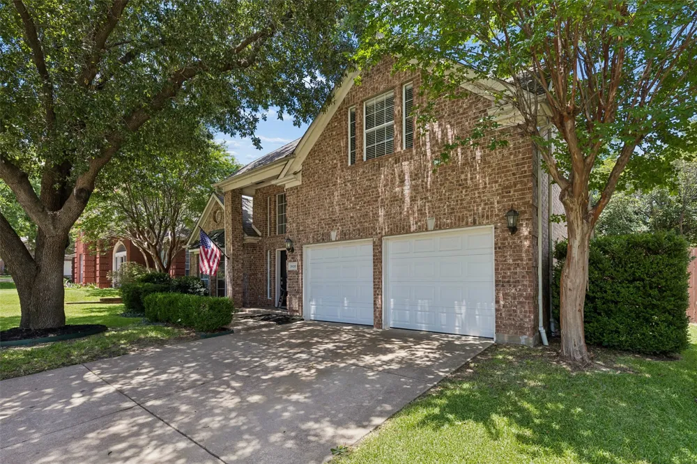 2416 Bonham Trail Grapevine, TX 76051