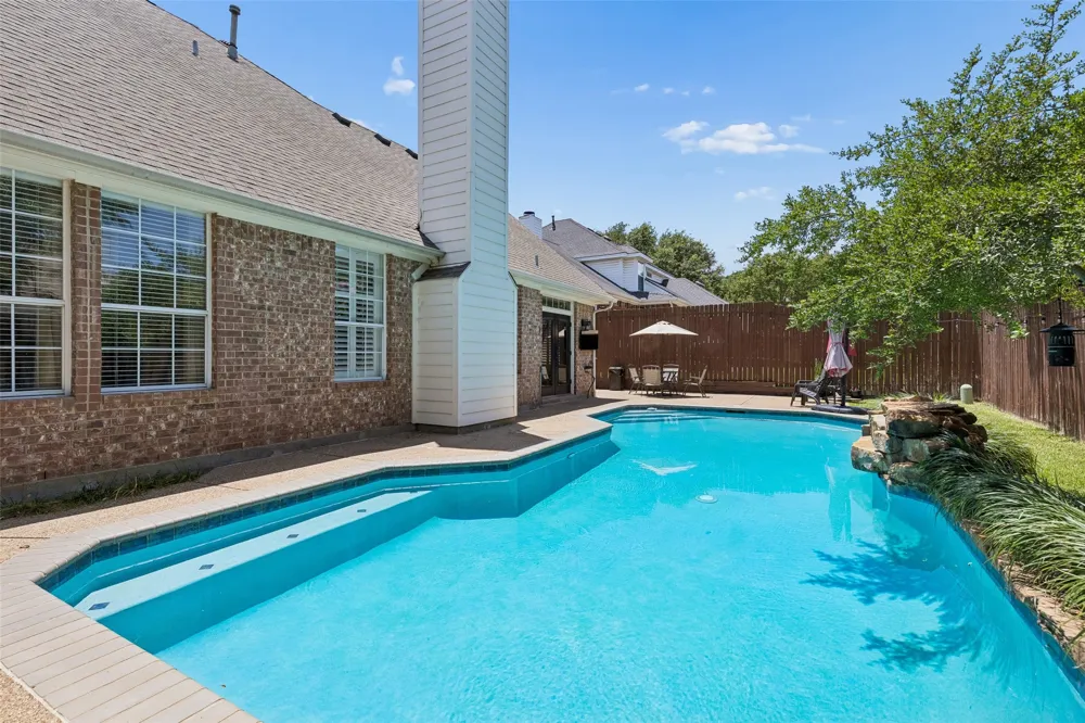 2416 Bonham Trail Grapevine, TX 76051