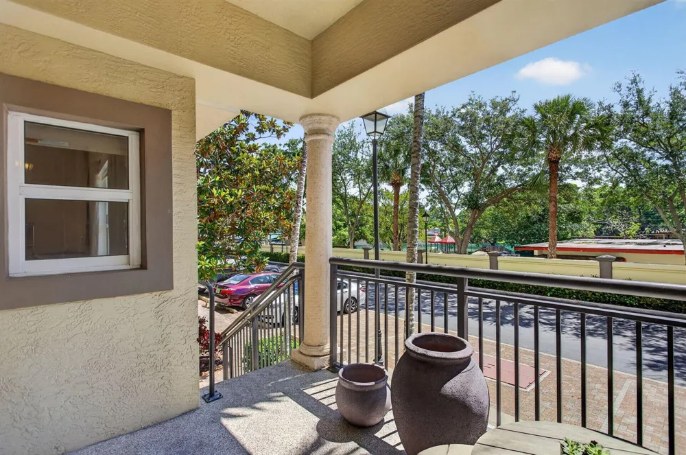 2609 NE 14th Avenue #105 Wilton Manors, FL 33334