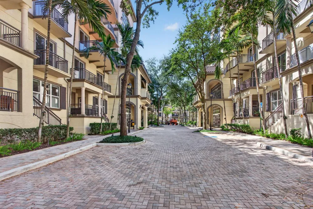 2609 NE 14th Avenue #105 Wilton Manors, FL 33334