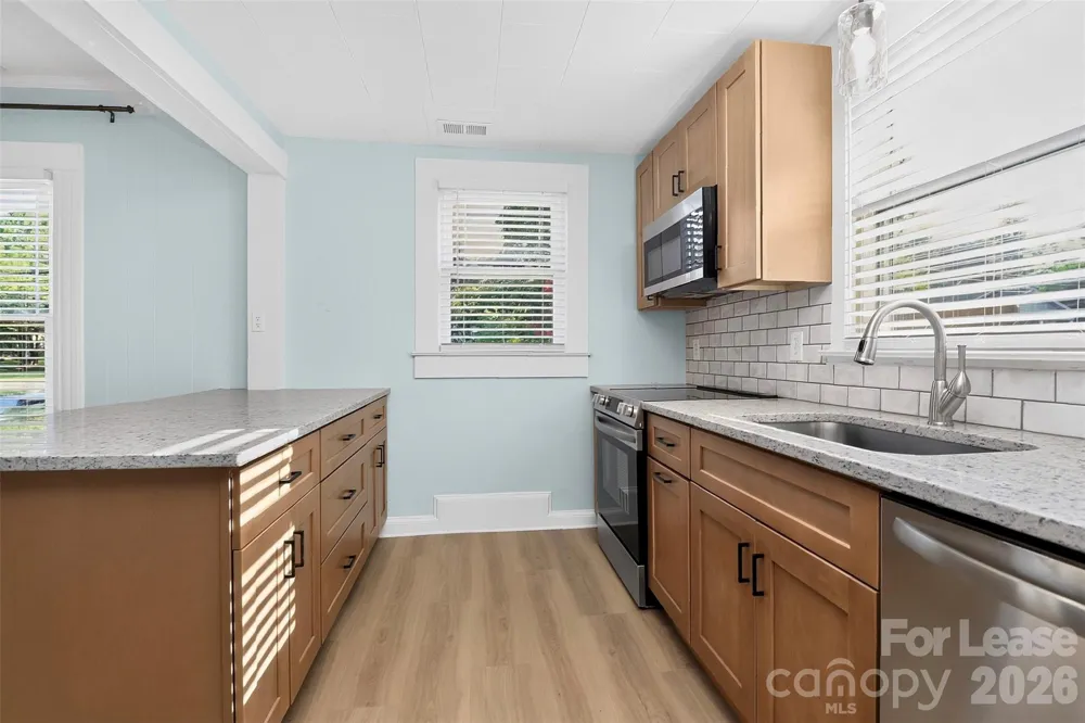 204 E McNeely Avenue Mooresville, NC 28115