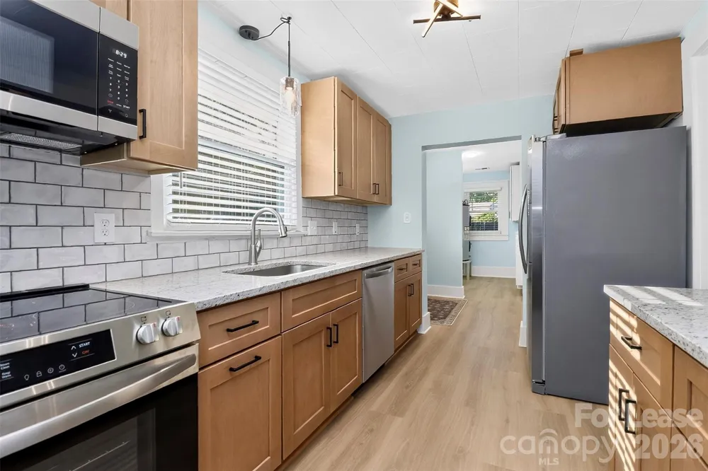 204 E McNeely Avenue Mooresville, NC 28115