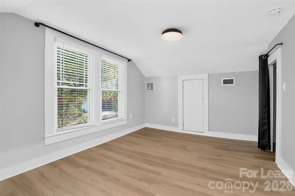 204 E McNeely Avenue Mooresville, NC 28115